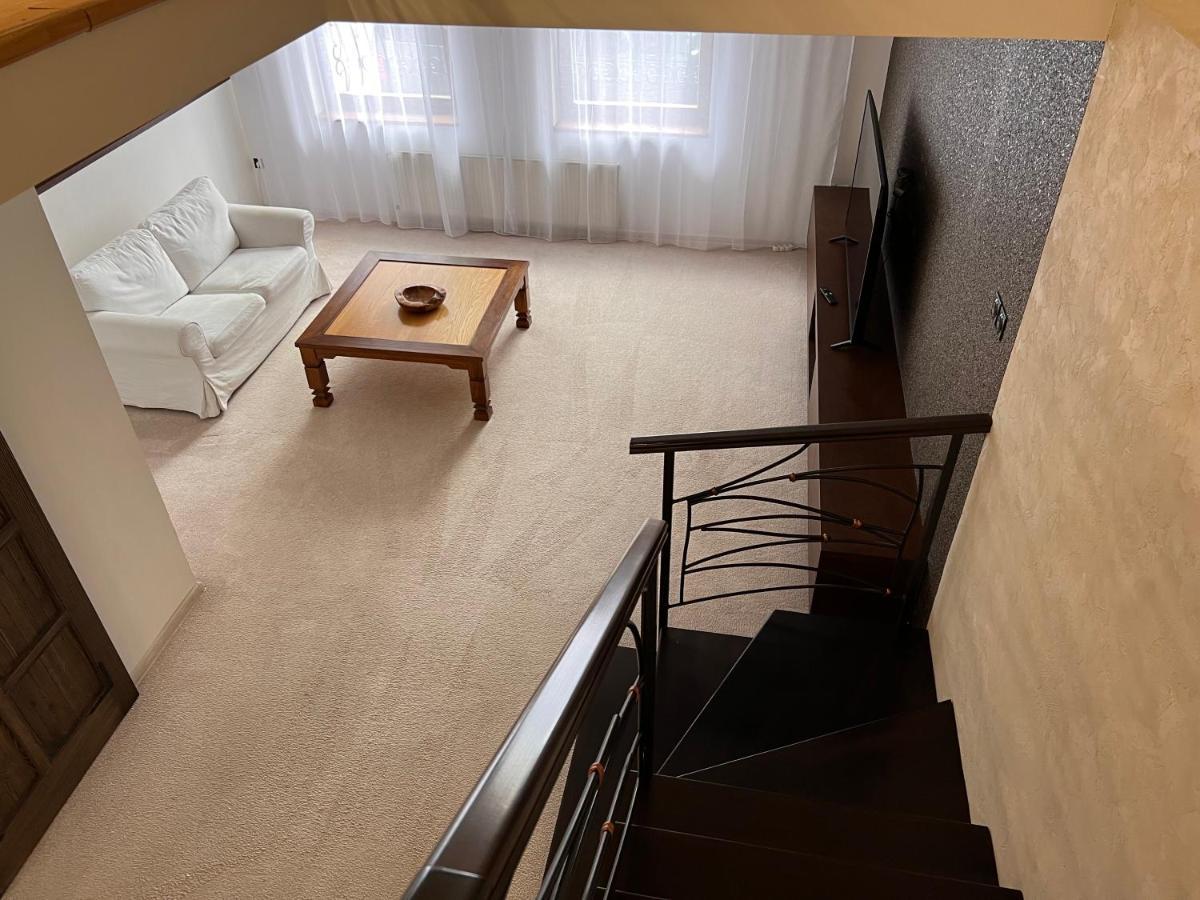 Dependance Patriot Trnava Hotell Exteriör bild