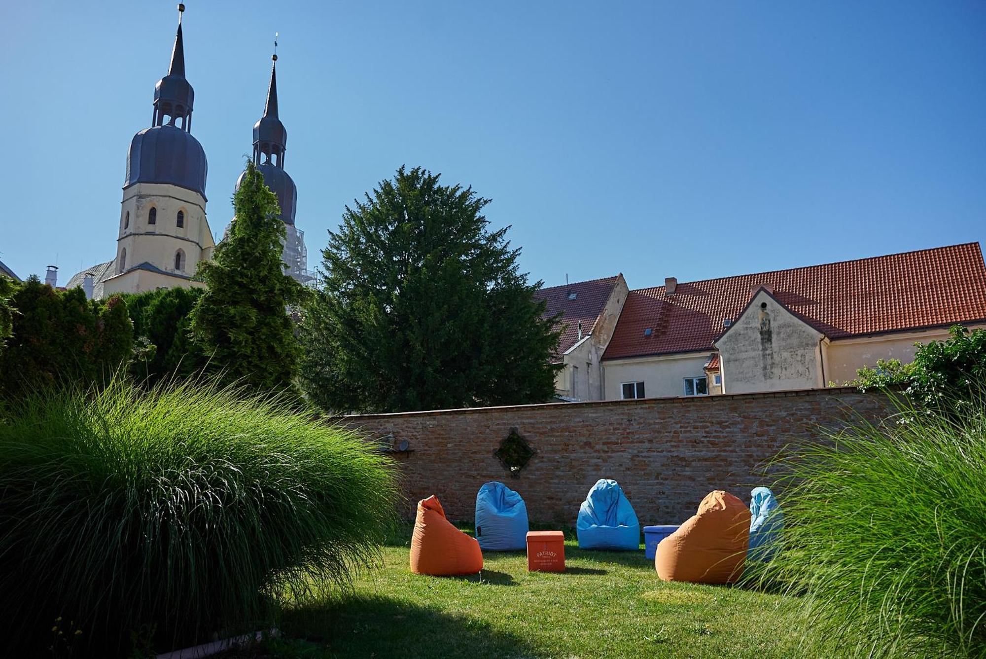 Dependance Patriot Trnava Hotell Exteriör bild