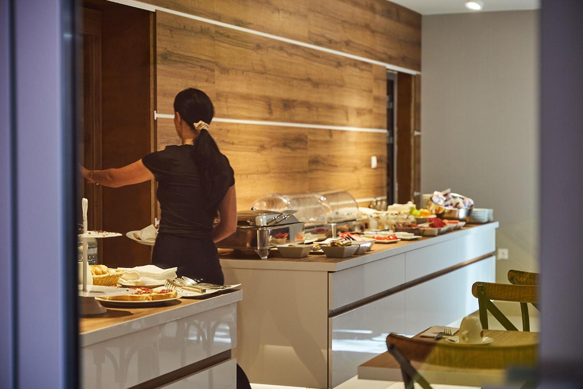 Dependance Patriot Trnava Hotell Exteriör bild