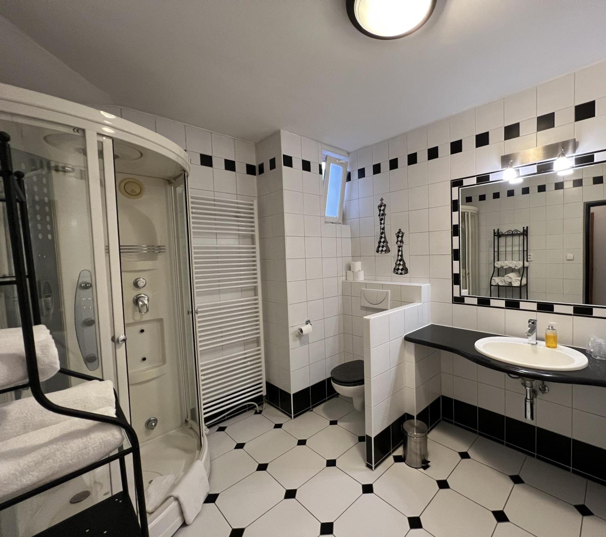 Dependance Patriot Trnava Hotell Exteriör bild